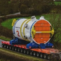 Druhá reaktorová nádoba pro Hinkley Point C dopravena na místo